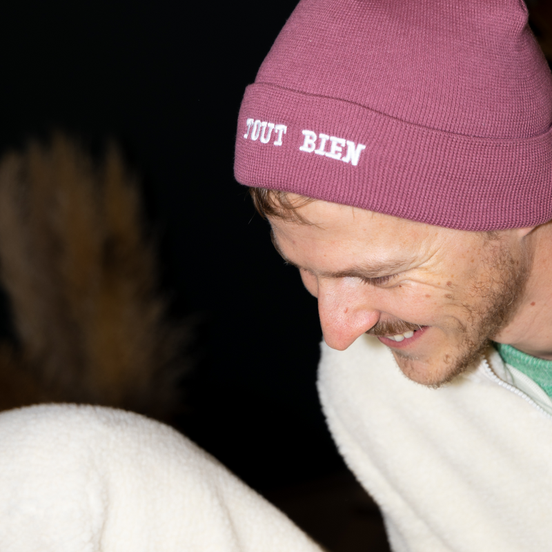 Hibuscus Rose Tout Bien Beanie